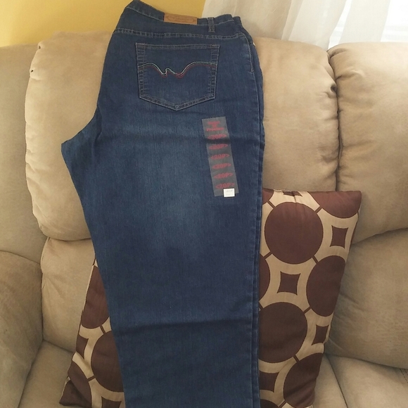 Women plus size Fashionable jeans pant - Picture 2 of 2